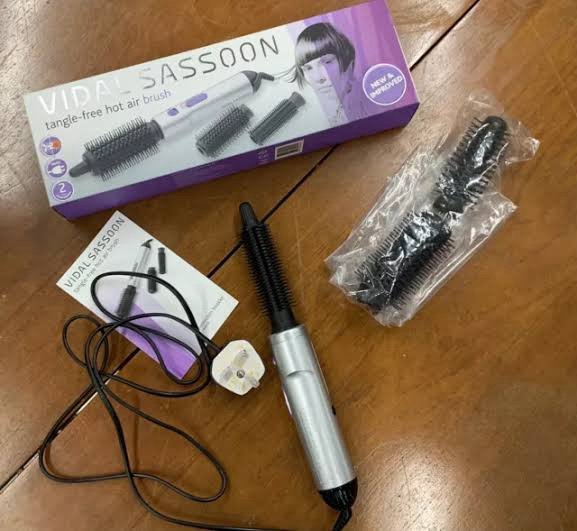 Vidal Sassoon Tangle-free Hot Air Brush - Image 2