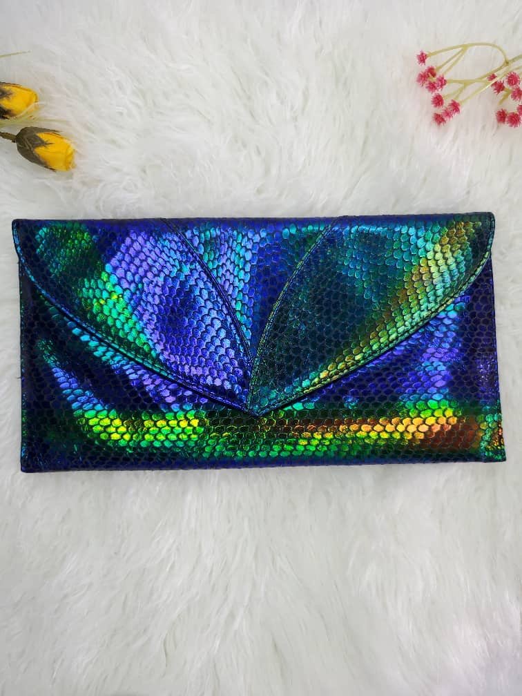 New 2025 Classic Ladies Shiny Purse 0015