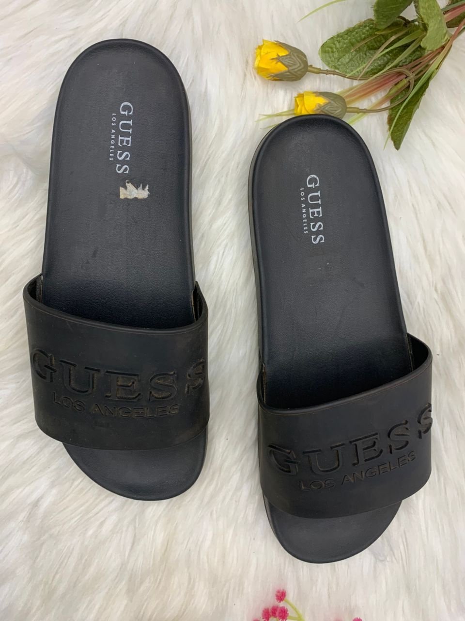 Original Guess Los Angel US Size 11M Slippers - Image 3