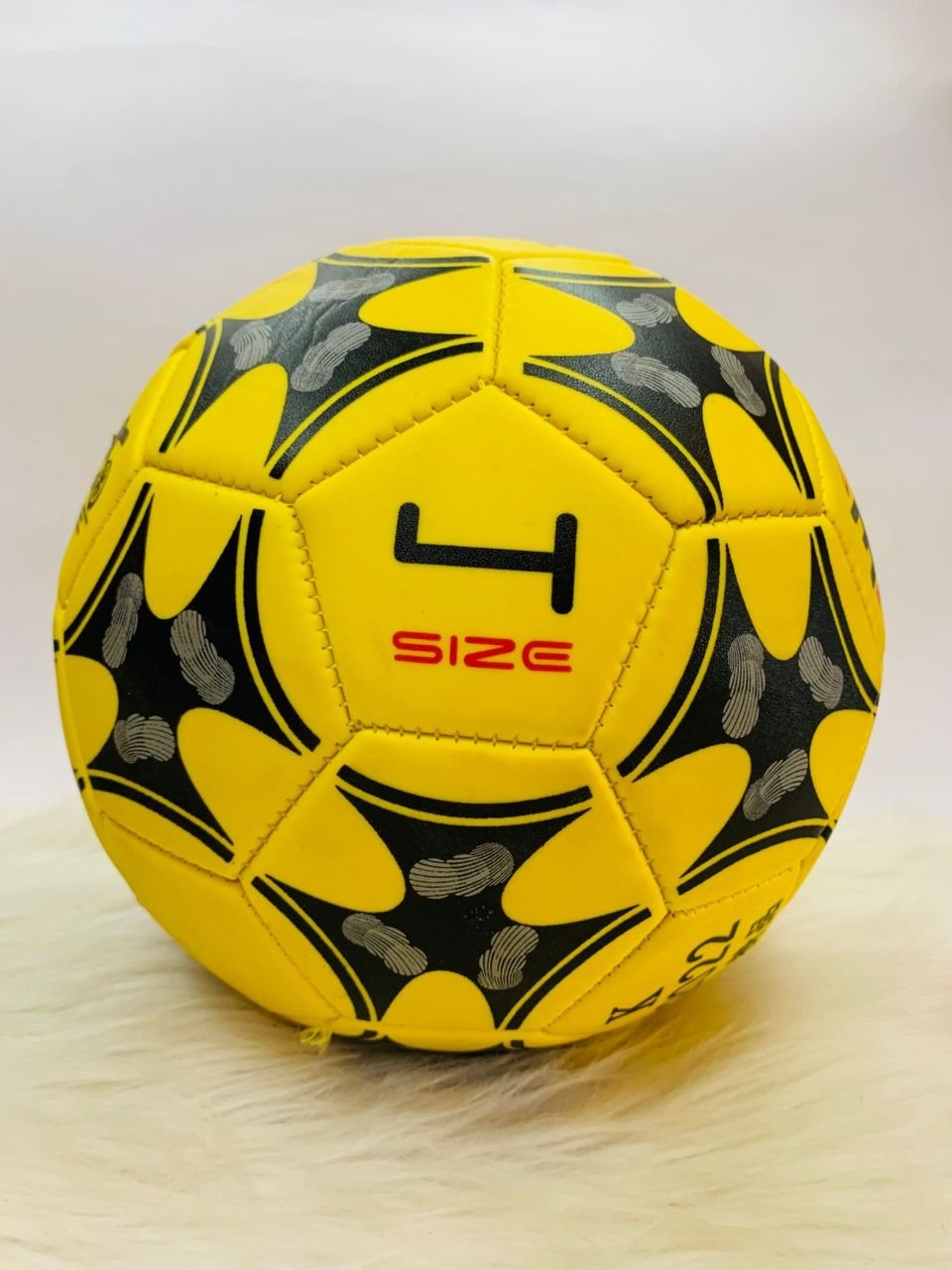 32 Panels Case 4 Football - Image 2