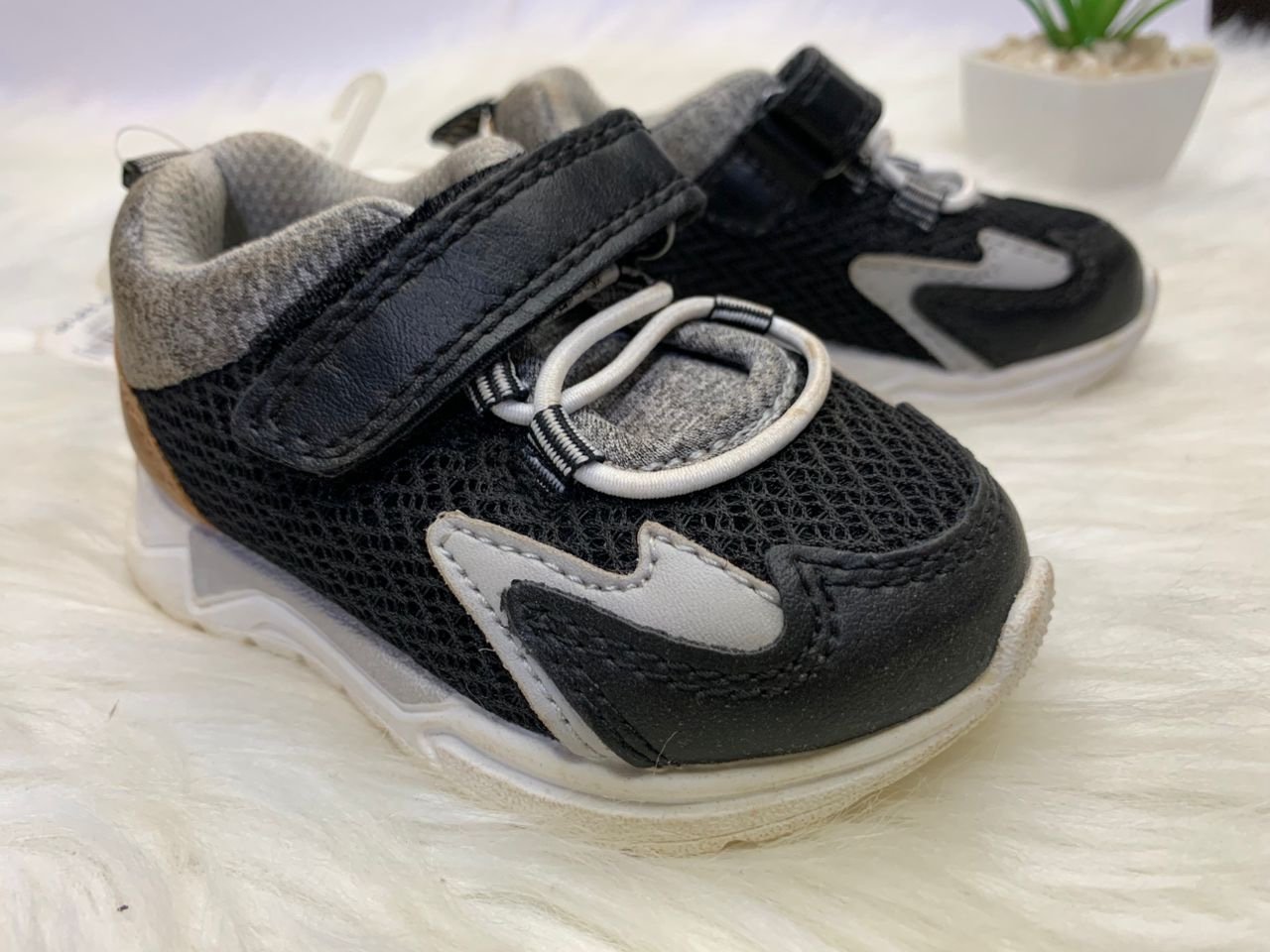 Original Kids Shoe Toddler Size 4