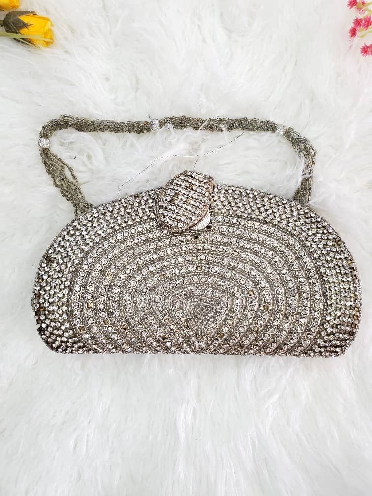 New Classic And Shiny Ladies Handbag 0066