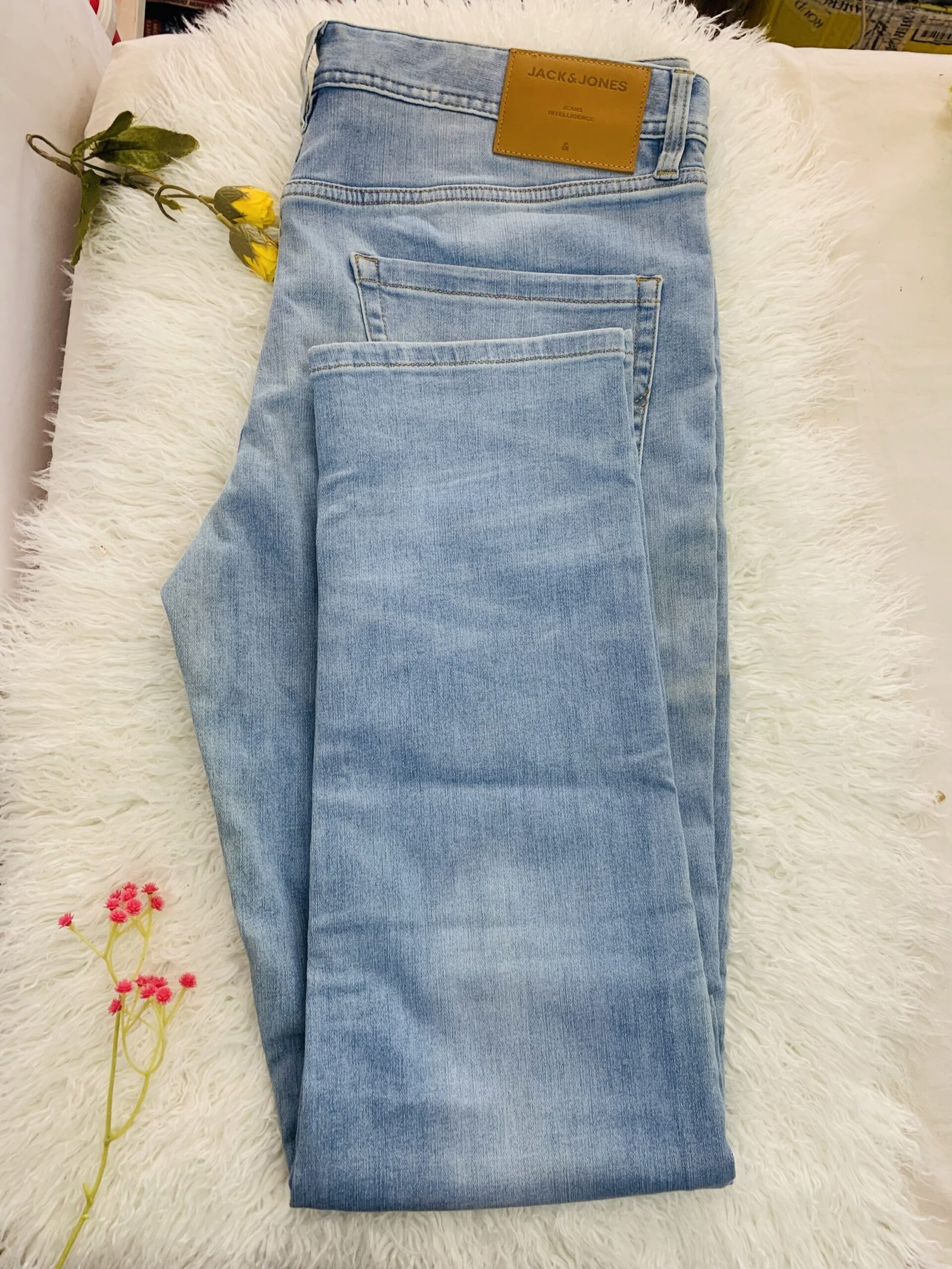 Jack and Jones Eric Tapered Fit Jeans Size 32 - Image 2