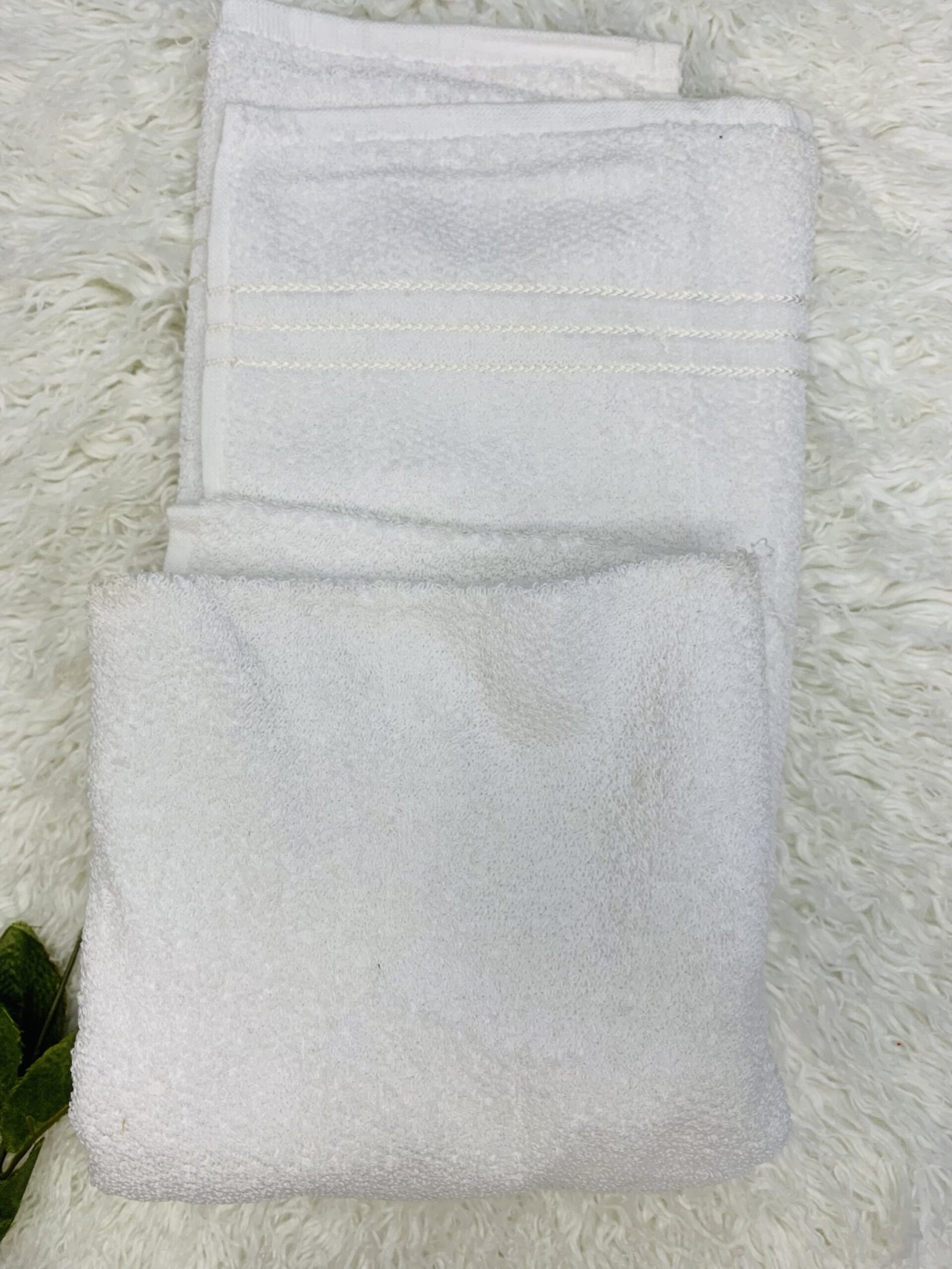White Bath Towel - Image 3